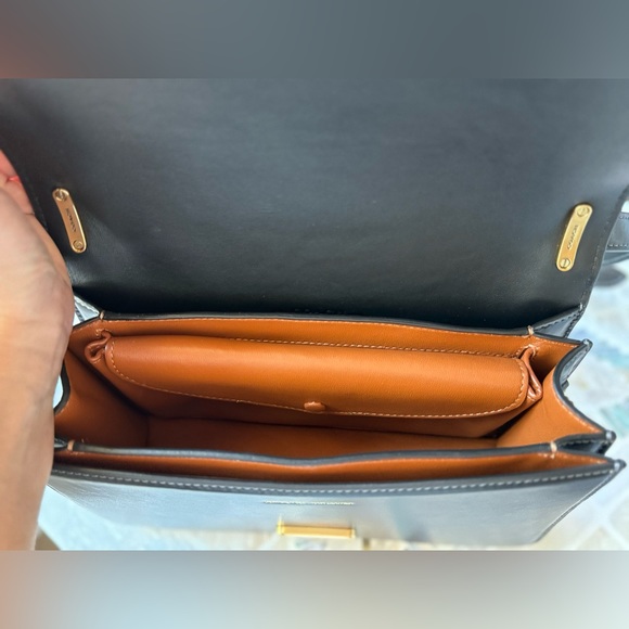 COACH
Bandit Leather Shoulder Bag - Picture 6 of 16